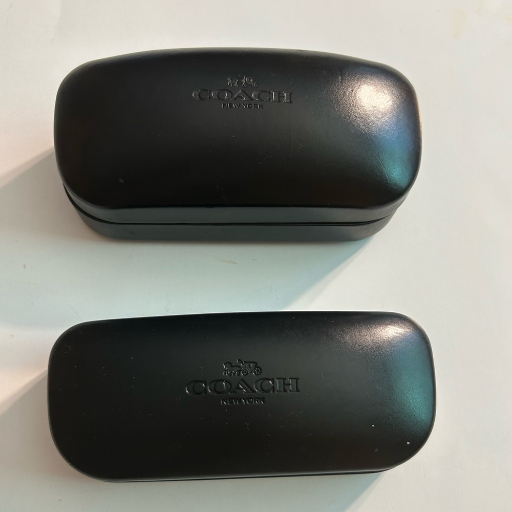 COACH NEW YORK BLACK HARDSHELL CASES ONE LARGE ONE MEDIUM SIZE (2)